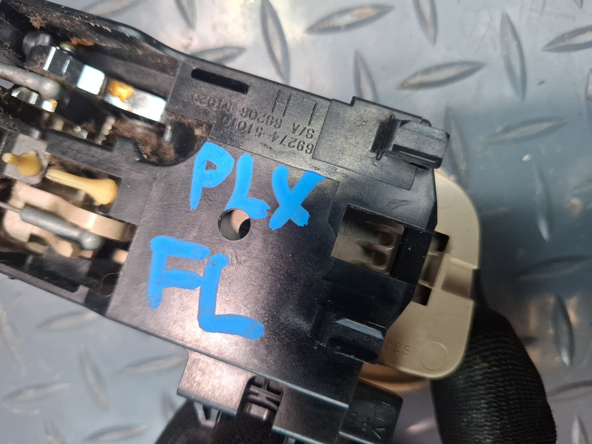 2003-2007 Lexus UZJ100L LX470 Front Left Side Door Lock Latch Actuator W/ Handle