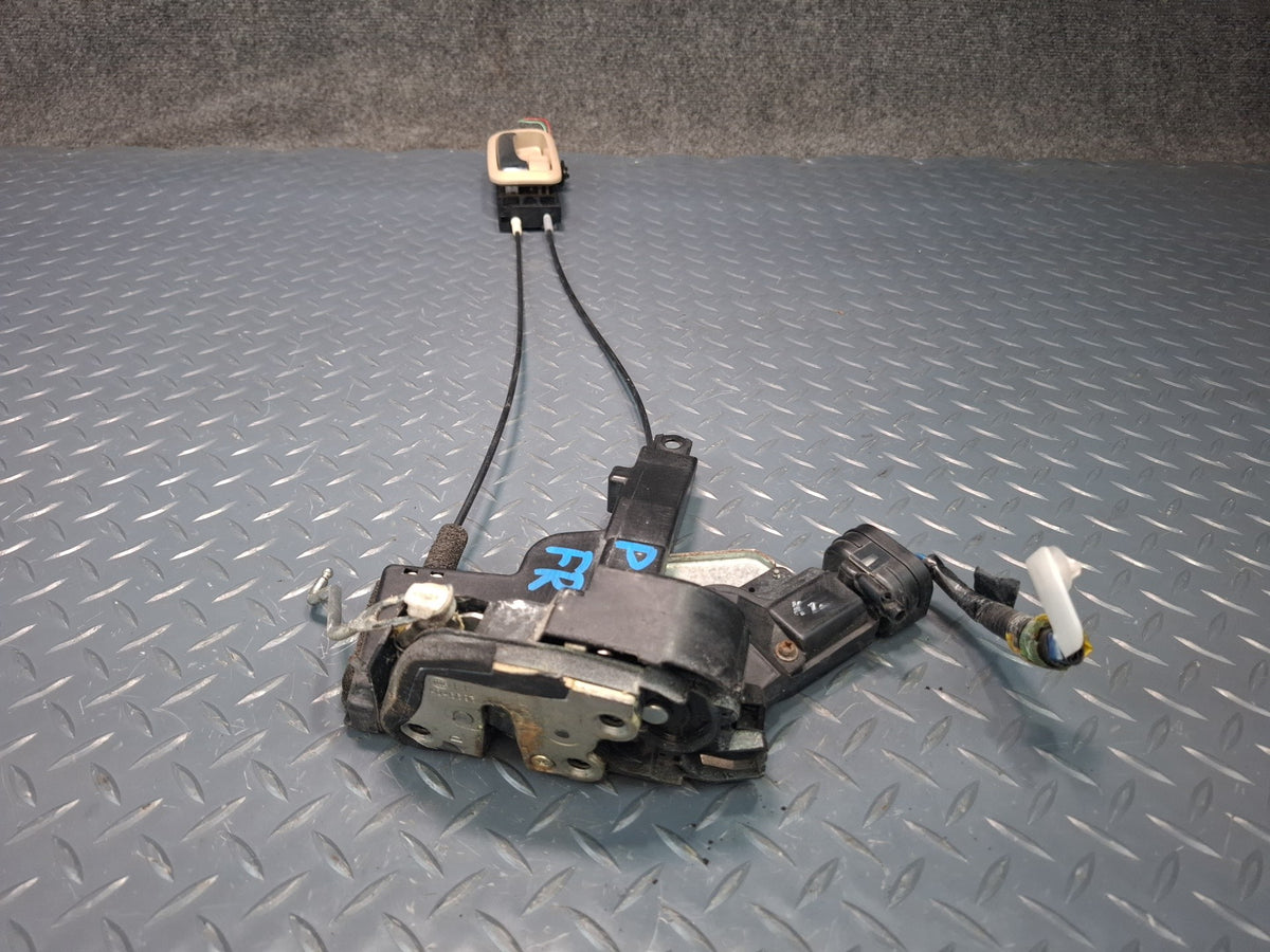 2003-2007 Lexus UZJ100L LX470 Front Right Side Door Lock Latch Actuator w Handle