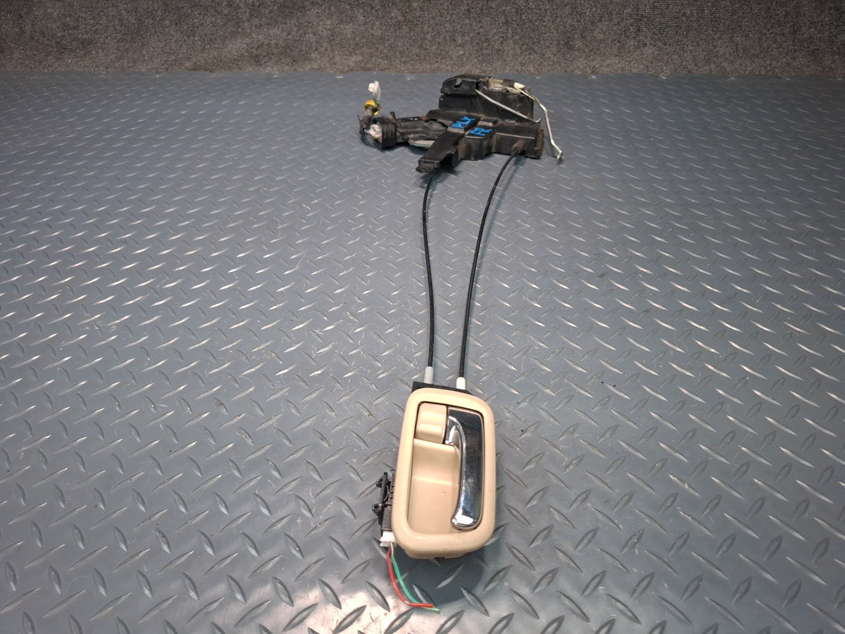 2003-2007 Lexus UZJ100L LX470 Front Right Side Door Lock Latch Actuator w Handle