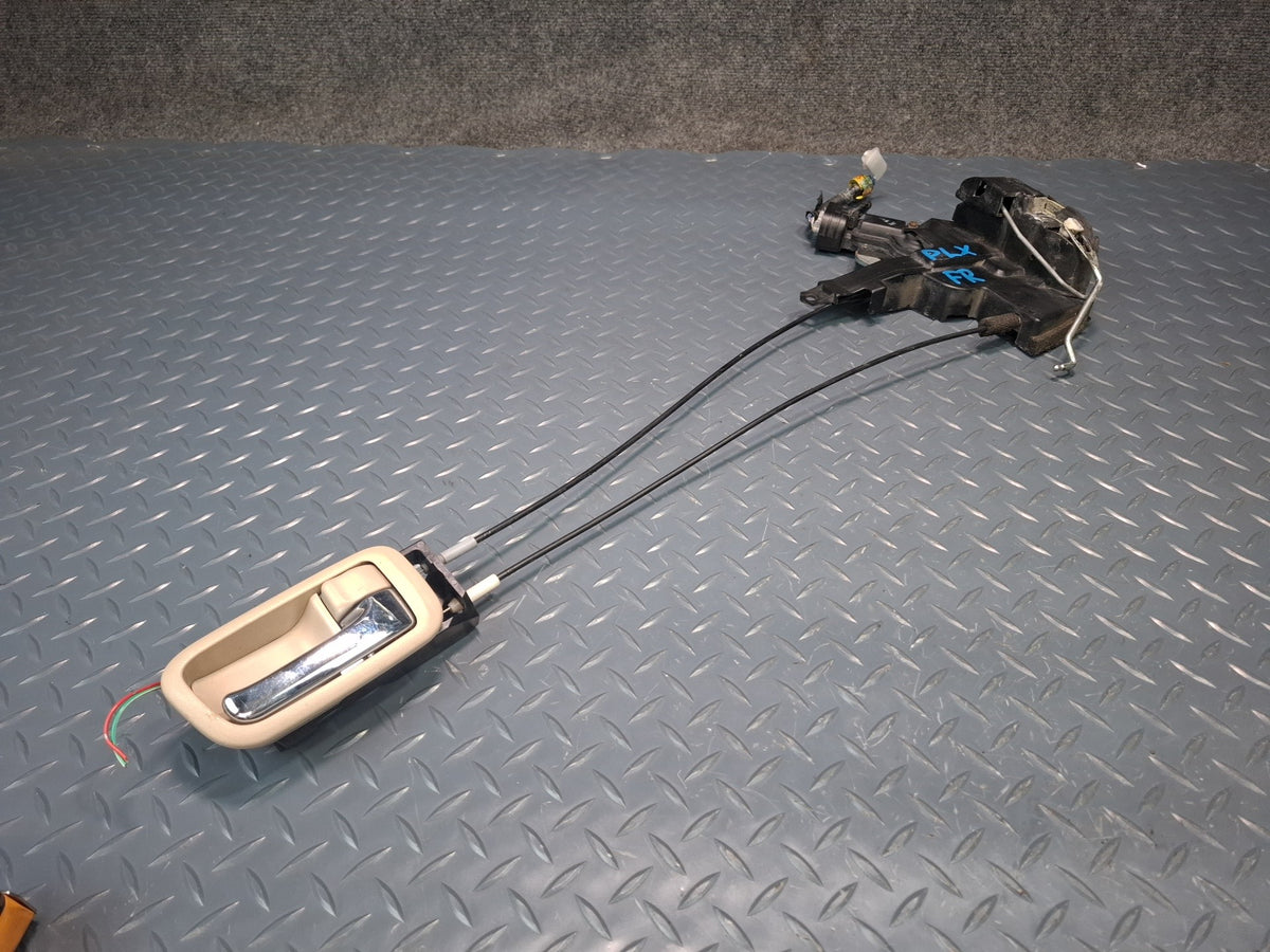 2003-2007 Lexus UZJ100L LX470 Front Right Side Door Lock Latch Actuator w Handle