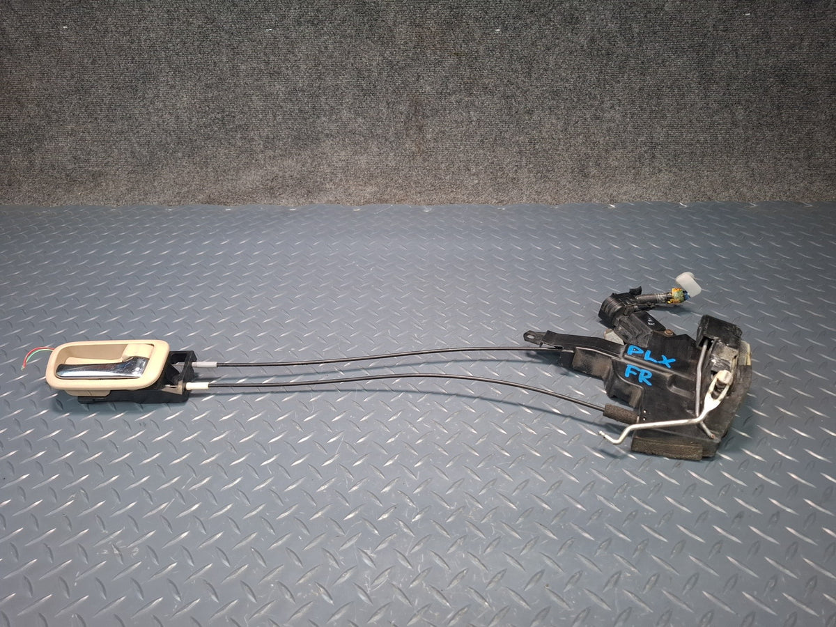 2003-2007 Lexus UZJ100L LX470 Front Right Side Door Lock Latch Actuator w Handle