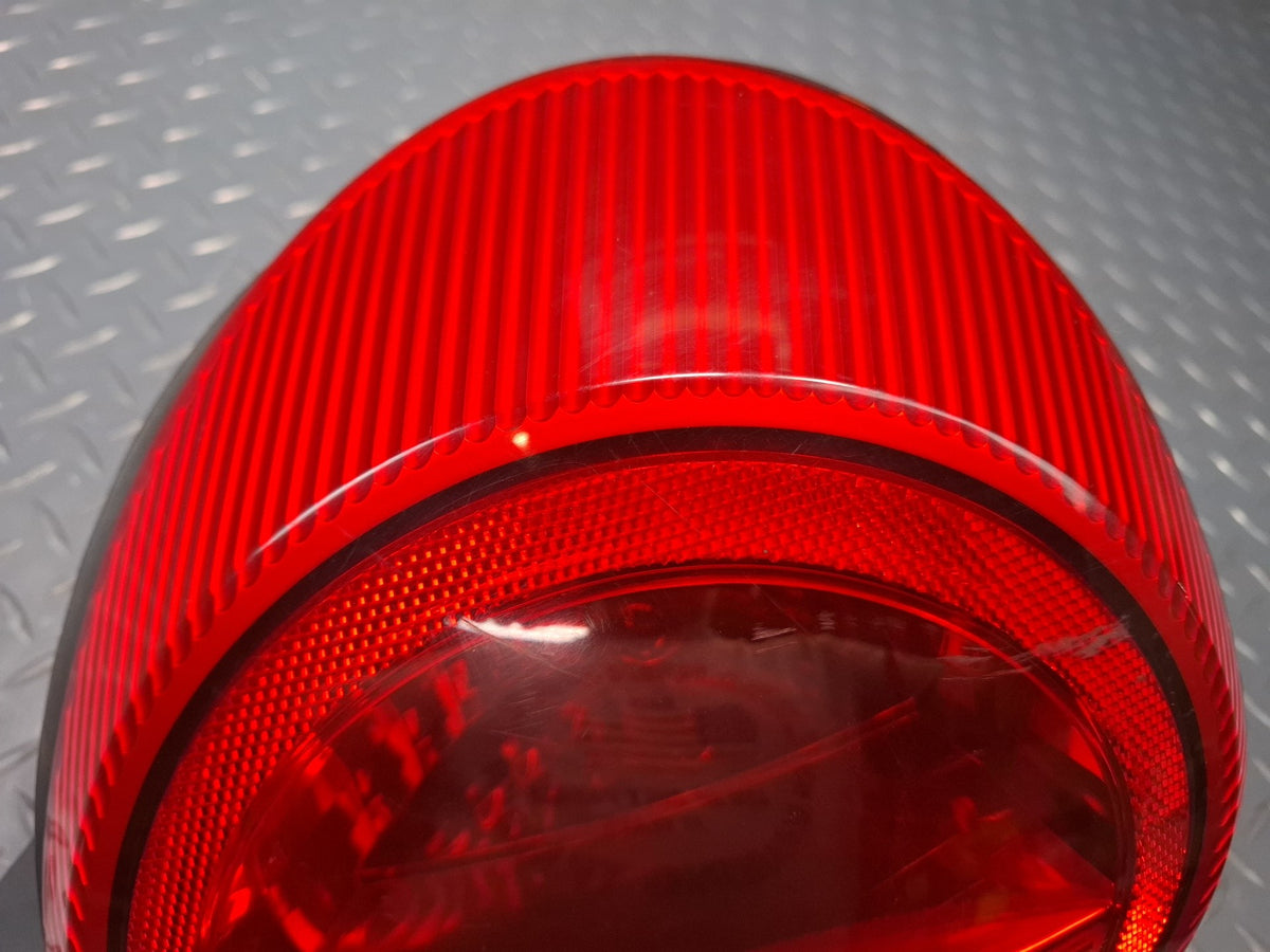 02-05 Ford Thunderbird Rear Right Passenger Side Tail Light Lamp Damaged