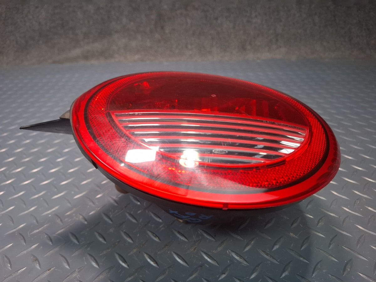 02-05 Ford Thunderbird Rear Right Passenger Side Tail Light Lamp Damaged