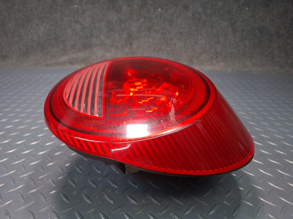 02-05 Ford Thunderbird Rear Right Passenger Side Tail Light Lamp Damaged