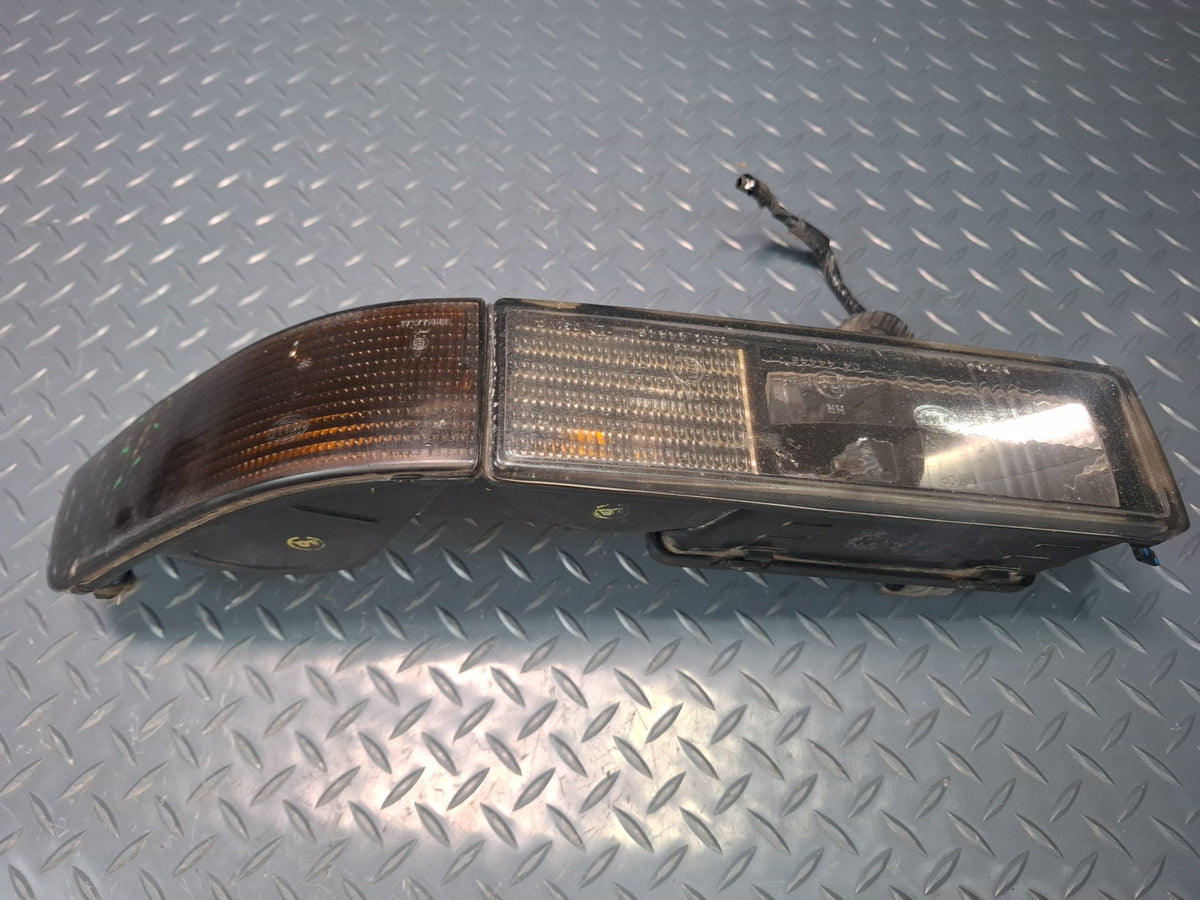 1994-1997 BMW E31 840Ci Front Left & Right Turn Signal Light Lamp Set Damaged