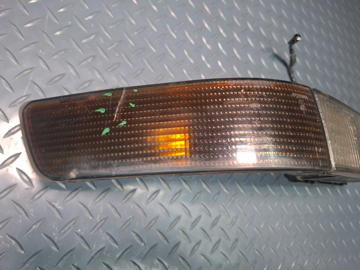 1994-1997 BMW E31 840Ci Front Left & Right Turn Signal Light Lamp Set Damaged
