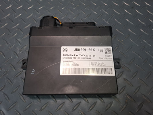 2008-2010 Porsche Cayenne 957 Keyless Immobilizer Theft Locking Control Module
