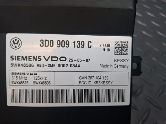 2008-2010 Porsche Cayenne 957 Keyless Immobilizer Theft Locking Control Module