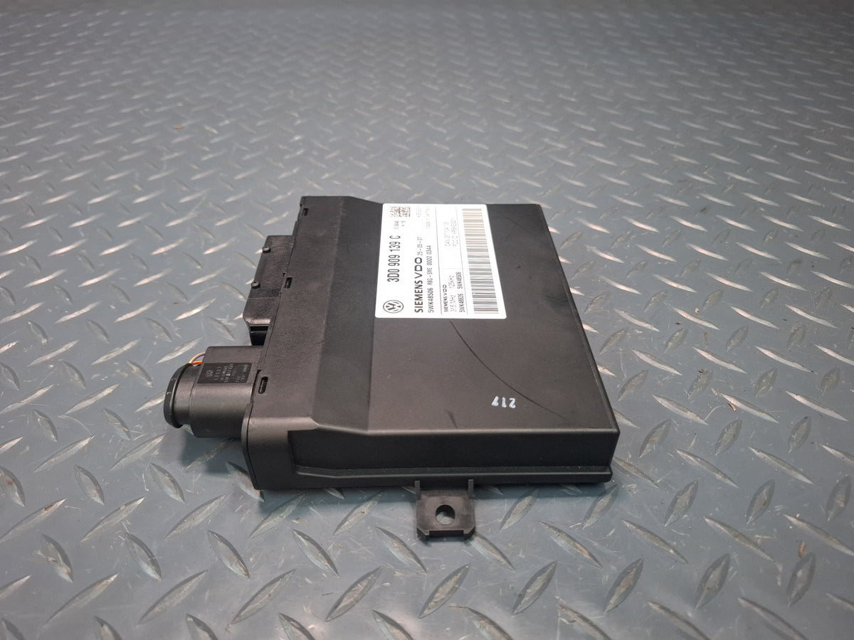 2008-2010 Porsche Cayenne 957 Keyless Immobilizer Theft Locking Control Module