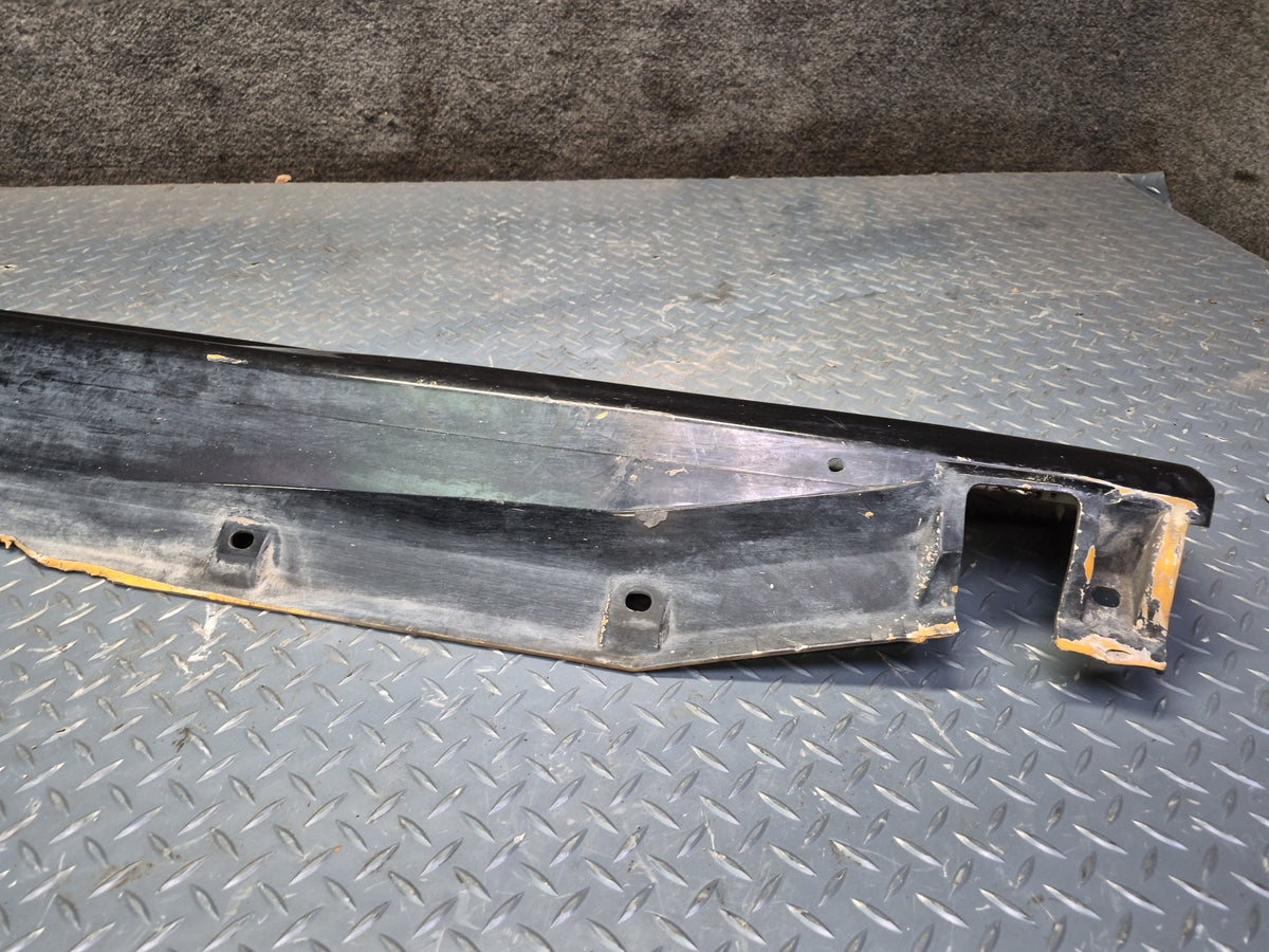 1994-1997 BMW E31 840Ci Left & Right Side Skirt Rocker Panel Molding Set Damaged