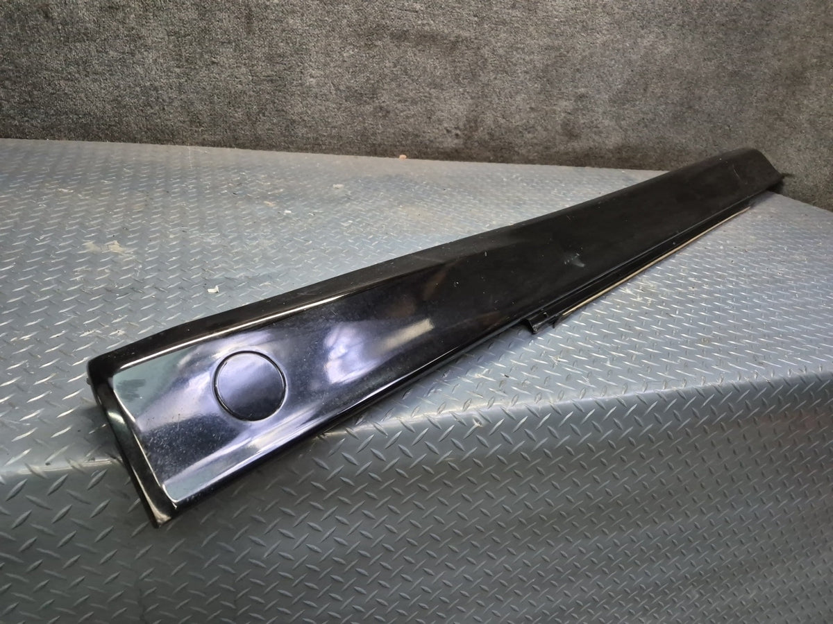 1994-1997 BMW E31 840Ci Left & Right Side Skirt Rocker Panel Molding Set Damaged