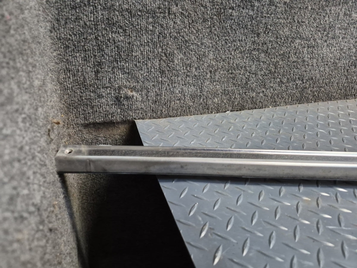 84-88 Toyota Cressida MX73 Sedan Left Side Skirt Rocker Panel Molding Chrome OEM