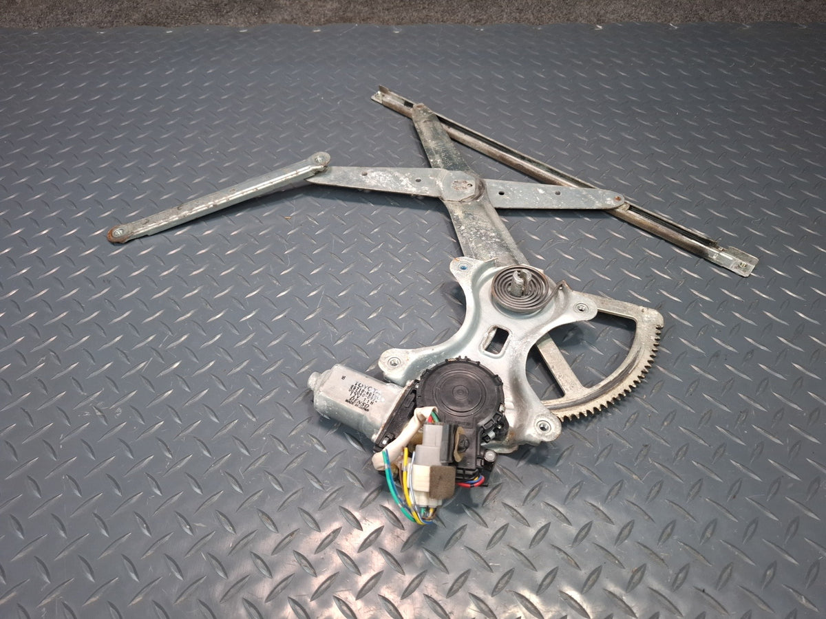 1998-2007 Lexus UZJ100L LX470 Front Right Door Window Regulator W/ Motor