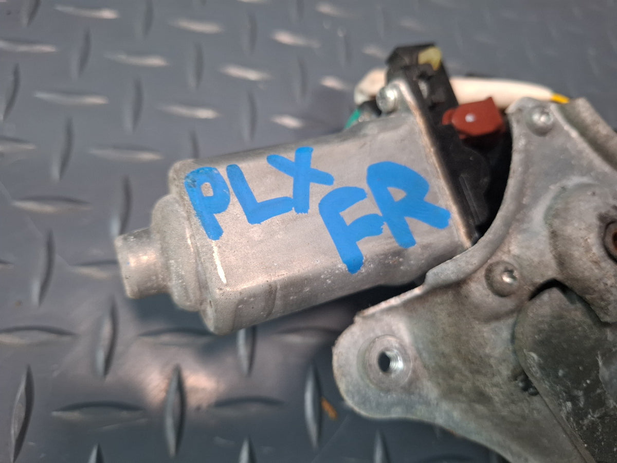 1998-2007 Lexus UZJ100L LX470 Front Right Door Window Regulator W/ Motor