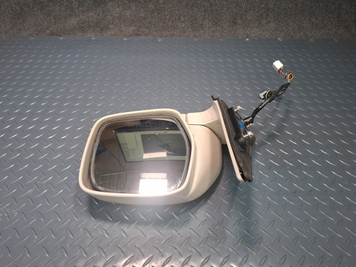 2006-2007 Lexus UZJ100L LX470 Right Door Heated Exterior Side View Power Mirror