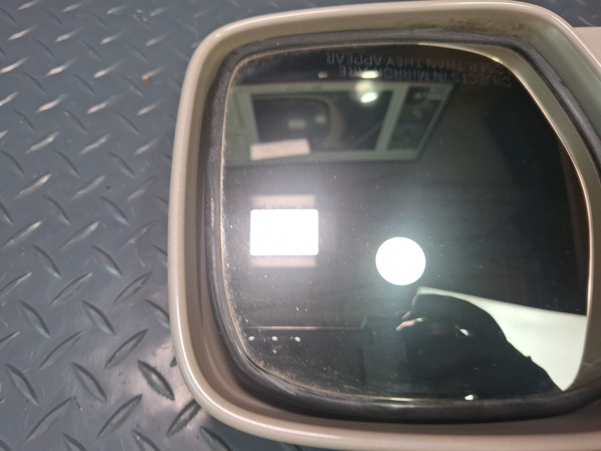 2006-2007 Lexus UZJ100L LX470 Right Door Heated Exterior Side View Power Mirror