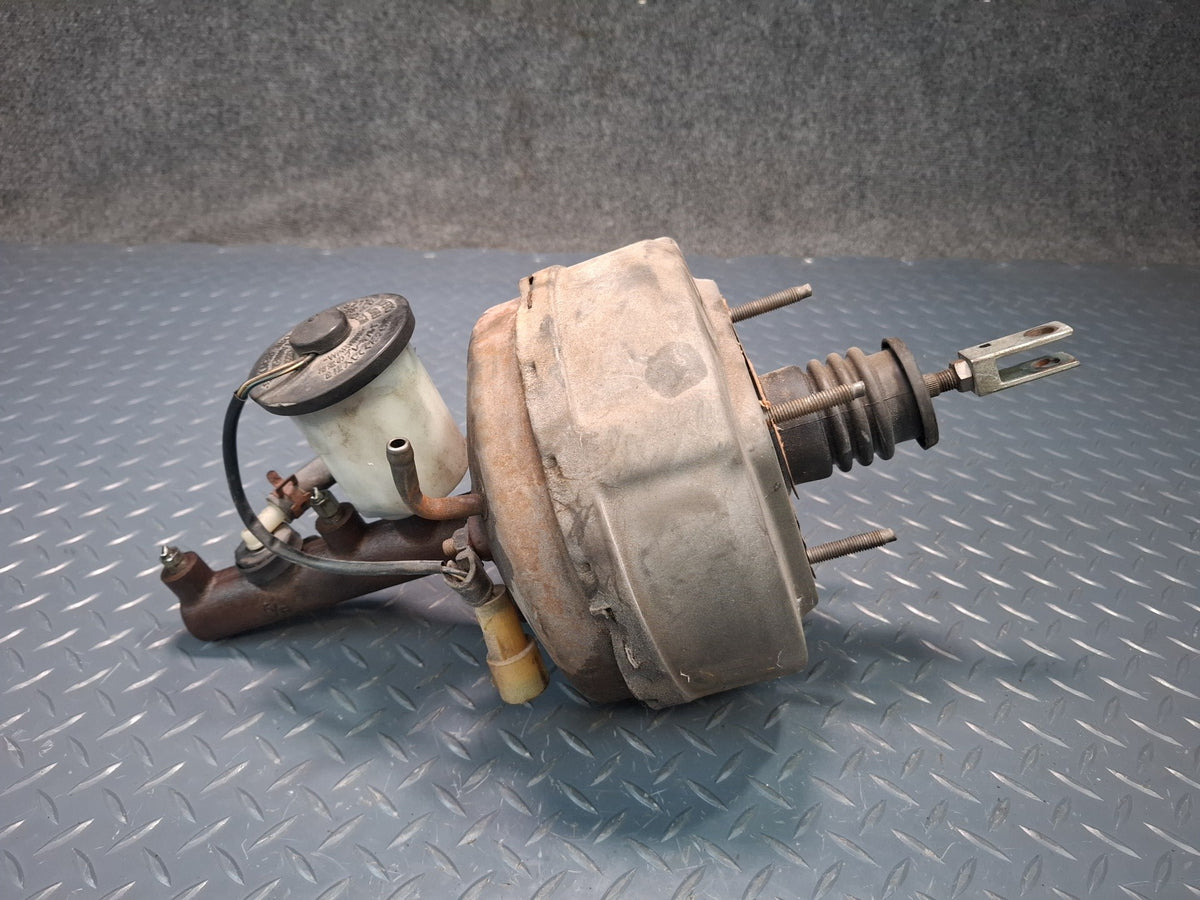 85-88 Toyota Cressida MX73 Brake Master Cylinder Booster Fluid Reservoir OEM