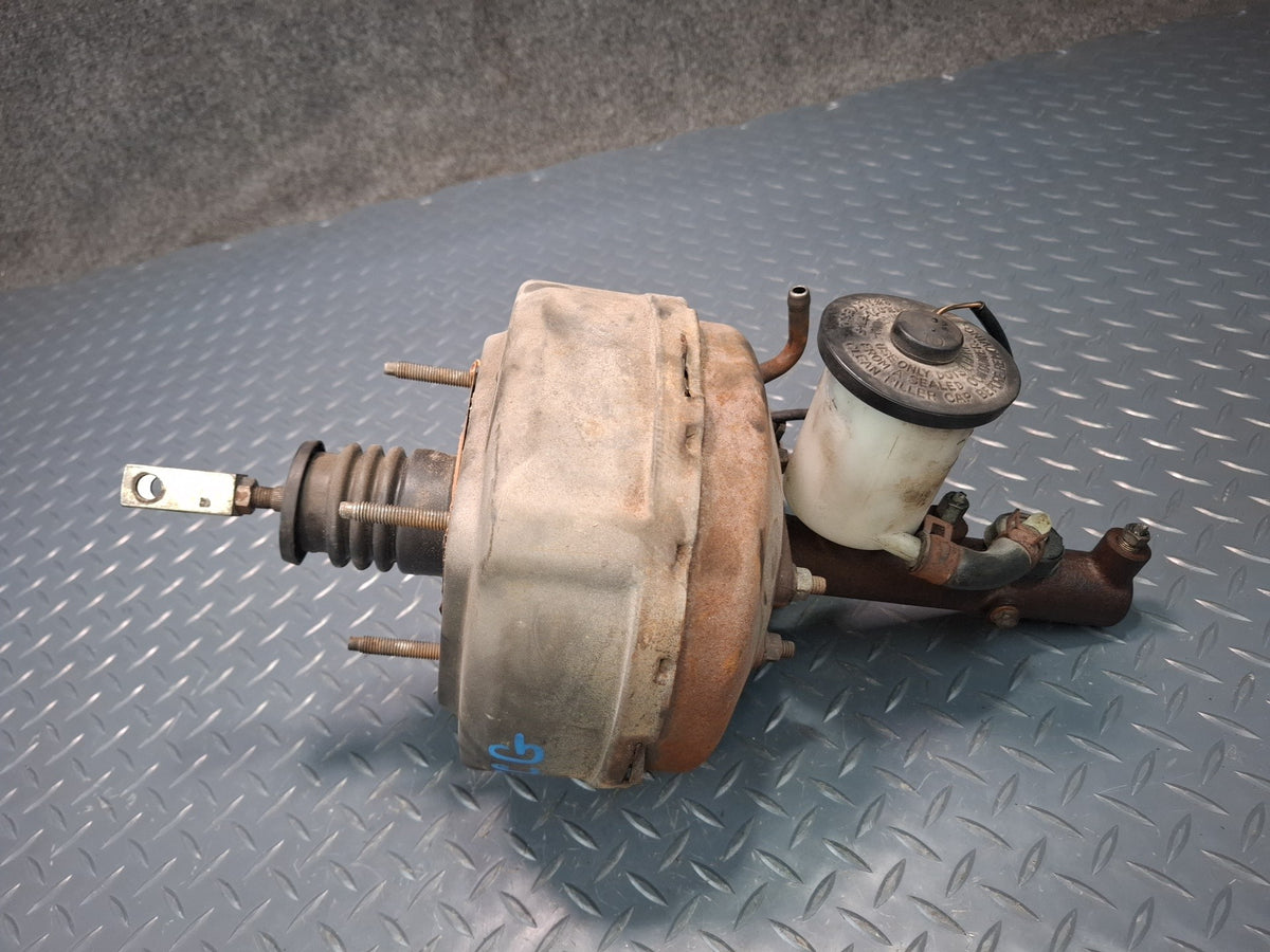 85-88 Toyota Cressida MX73 Brake Master Cylinder Booster Fluid Reservoir OEM