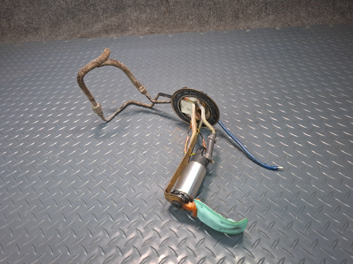85-86 Toyota Cressida MX73 Engine Fuel Gas Pump Assembly w Hose OEM