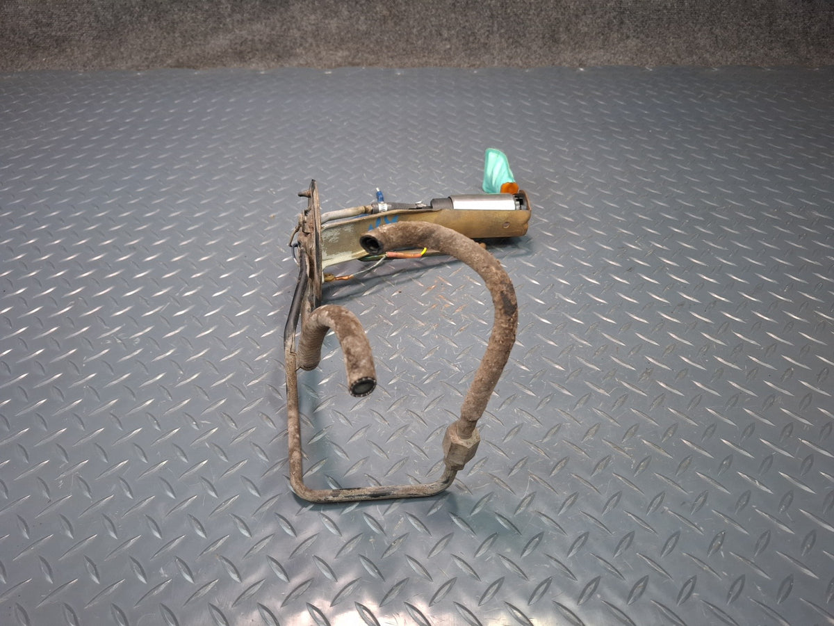 85-86 Toyota Cressida MX73 Engine Fuel Gas Pump Assembly w Hose OEM