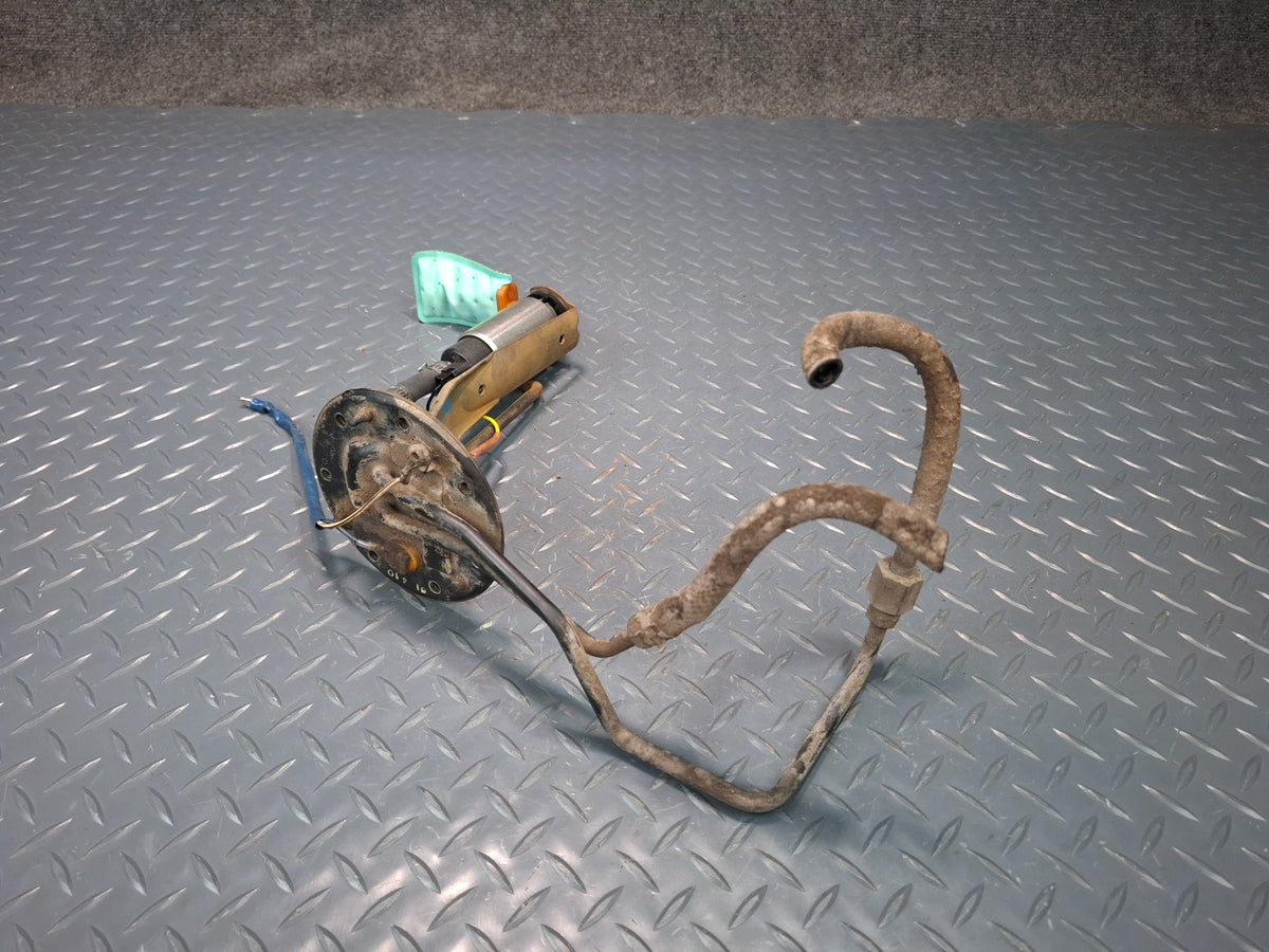 85-86 Toyota Cressida MX73 Engine Fuel Gas Pump Assembly w Hose OEM