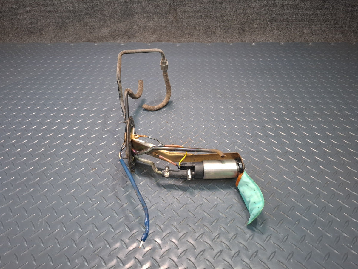 85-86 Toyota Cressida MX73 Engine Fuel Gas Pump Assembly w Hose OEM
