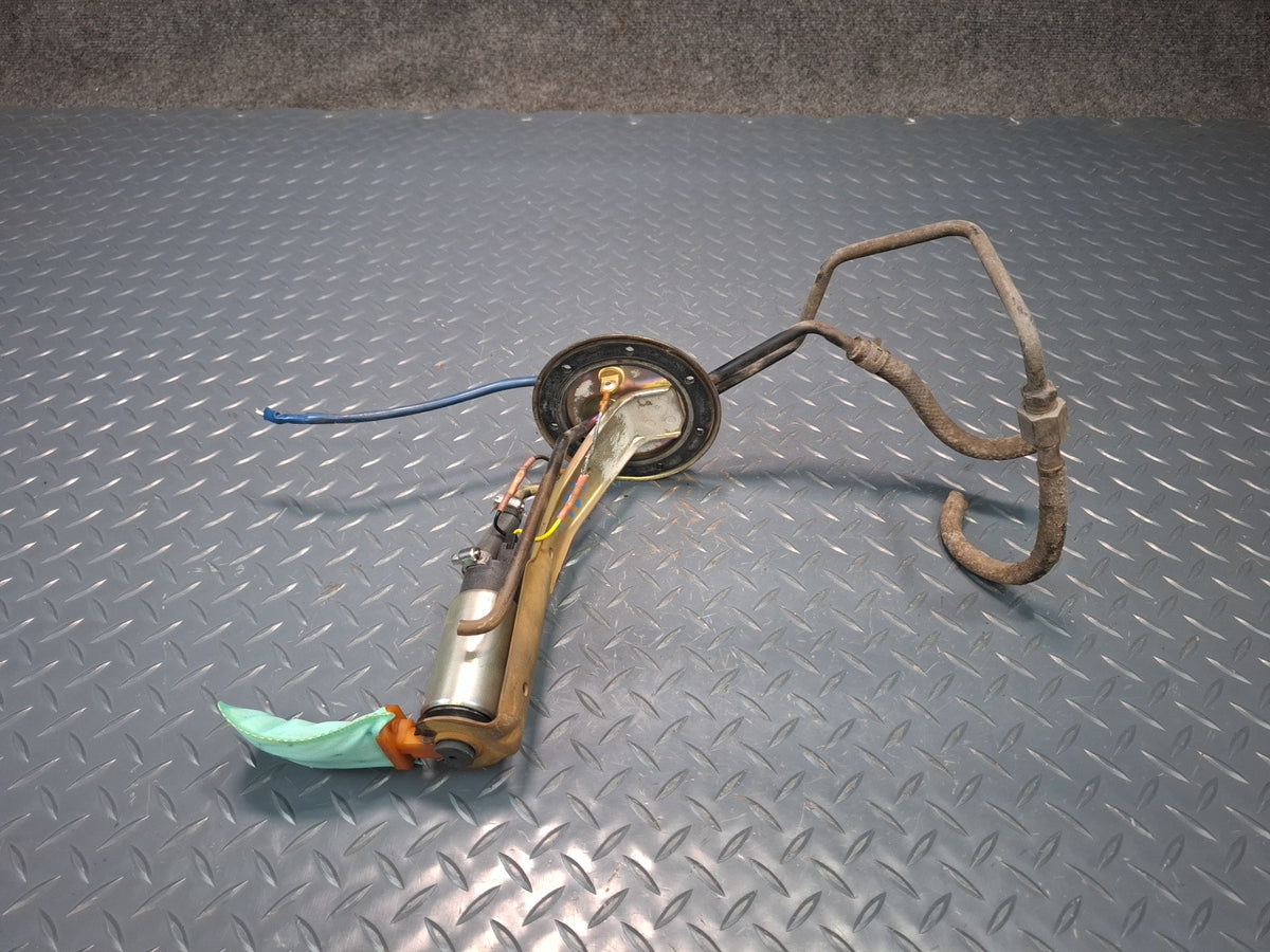 85-86 Toyota Cressida MX73 Engine Fuel Gas Pump Assembly w Hose OEM