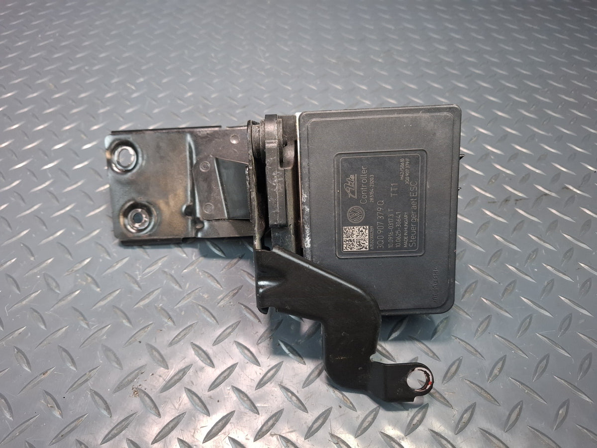 15-16 Audi S3 8VS ABS Anti Lock Brake Pump Control Module 3Q0907379Q OEM