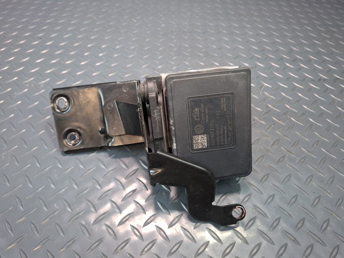15-16 Audi S3 8VS ABS Anti Lock Brake Pump Control Module 3Q0907379Q OEM
