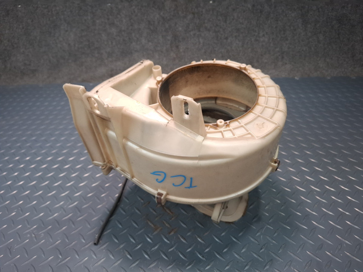 84-86 Toyota Cressida MX73 Hvac A/C Heater Blower Motor Fan Housing Box OEM