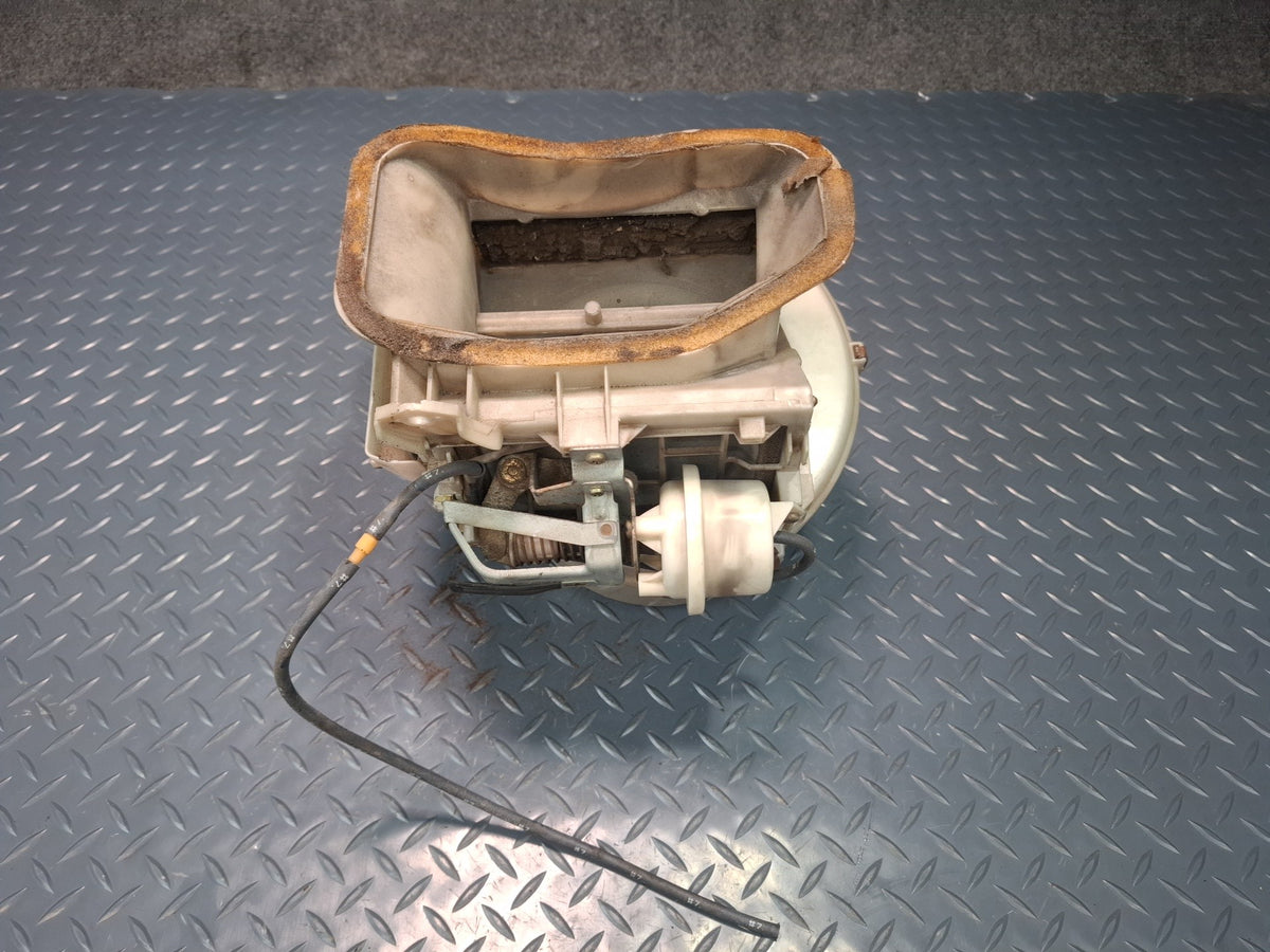 84-86 Toyota Cressida MX73 Hvac A/C Heater Blower Motor Fan Housing Box OEM