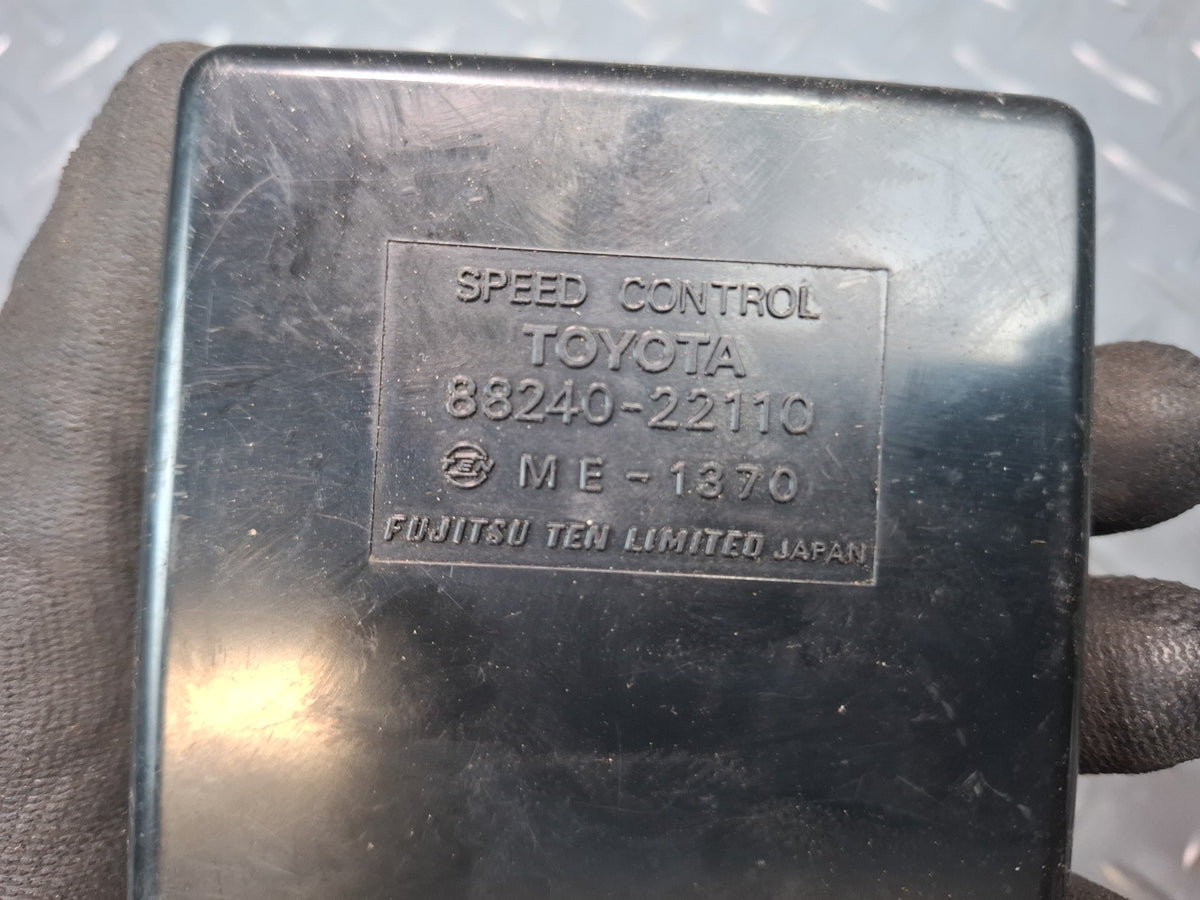 86-88 Toyota Cressida MX73 Speed Cruise Control Module 88240-22110 OEM