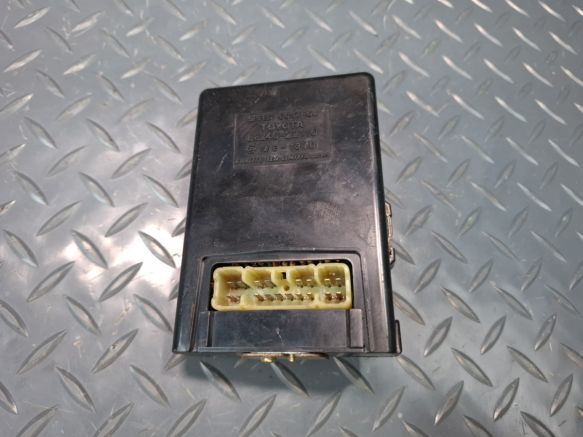 86-88 Toyota Cressida MX73 Speed Cruise Control Module 88240-22110 OEM