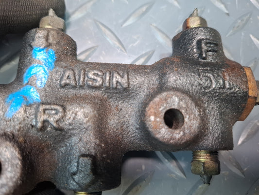 85-88 Toyota Cressida MX73 Sedan Brake Proportioning Valve OEM