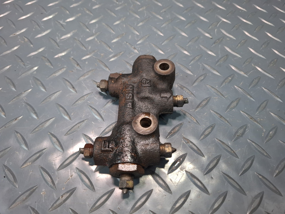85-88 Toyota Cressida MX73 Sedan Brake Proportioning Valve OEM