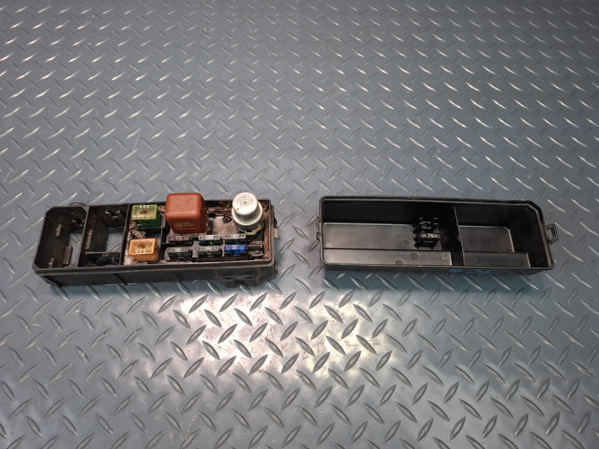 1986 Toyota Cressida MX73 Engine Bay Under Hood Fuse Junction Box Relay OEM