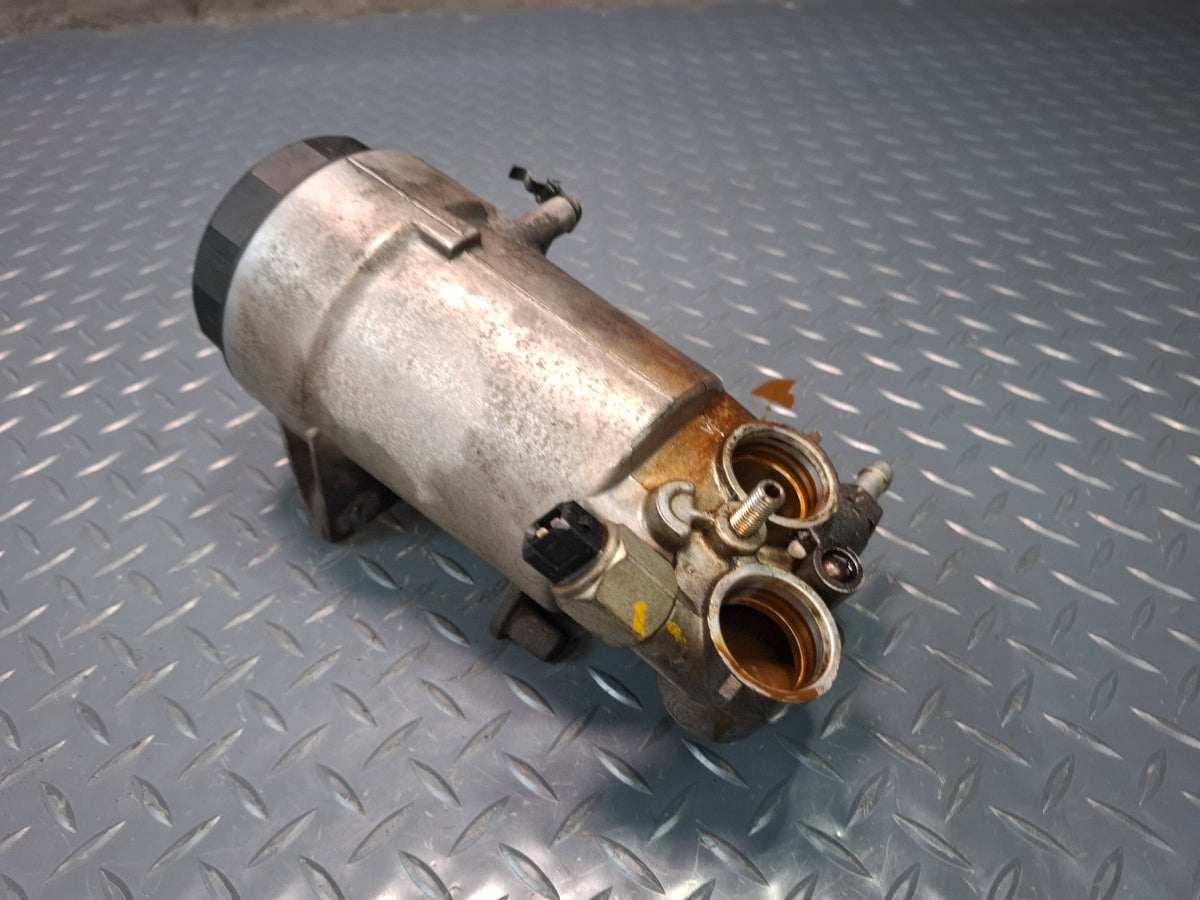 1994-1997 BMW E31 840Ci M62 Engine Motor Oil Filter Housing