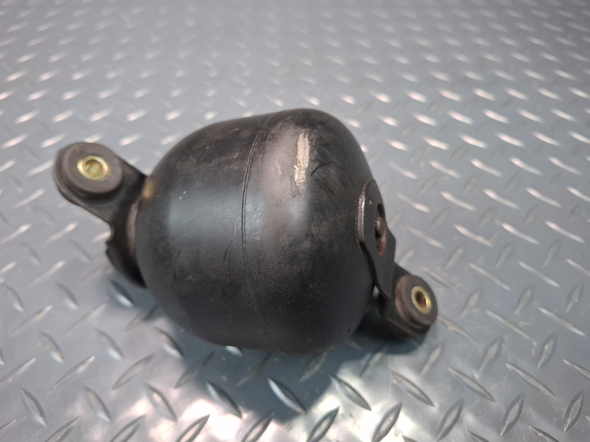 1994-1997 BMW E31 840Ci Brake Pressure Vacuum Accumulator 1162056