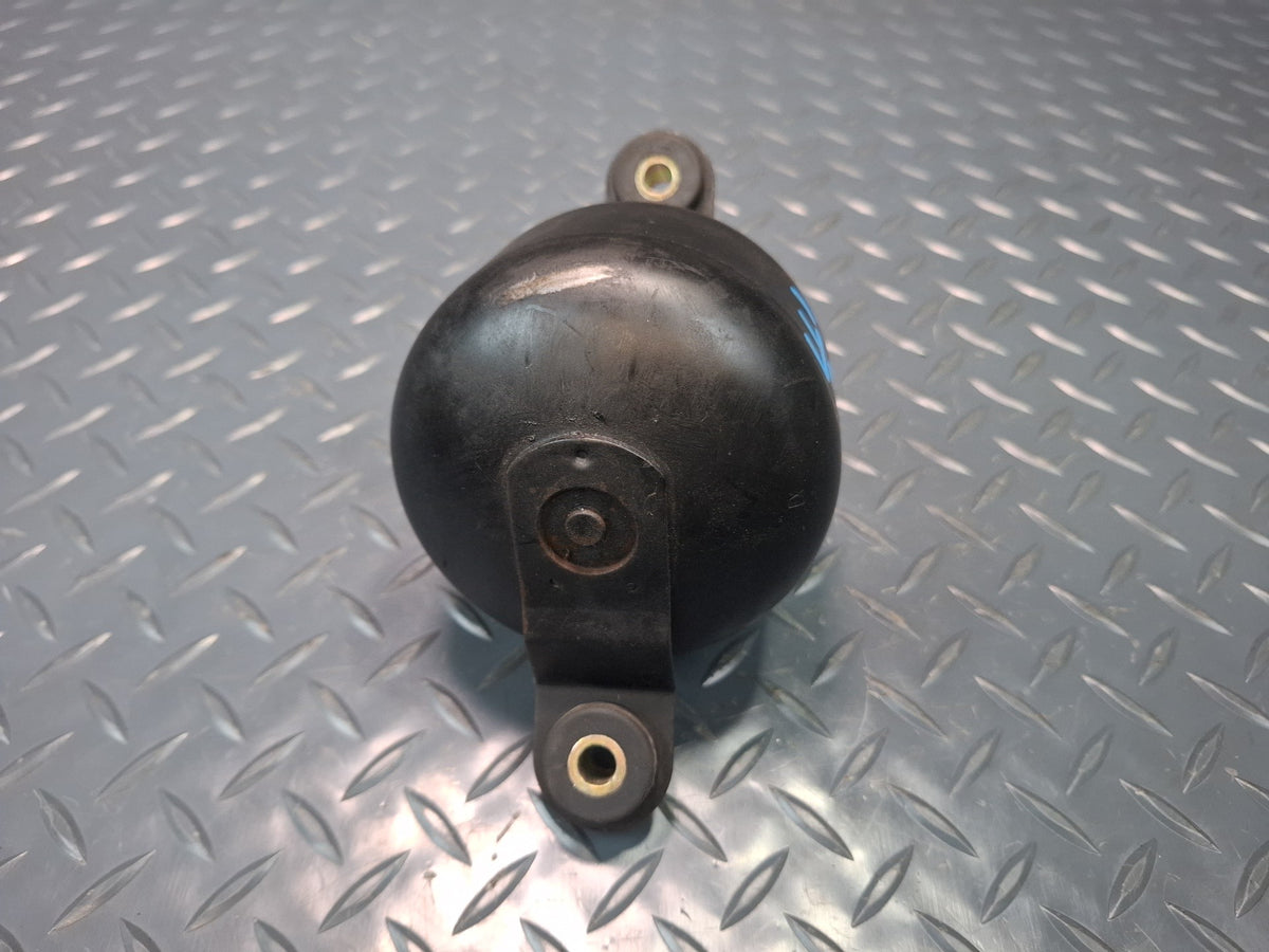 1994-1997 BMW E31 840Ci Brake Pressure Vacuum Accumulator 1162056