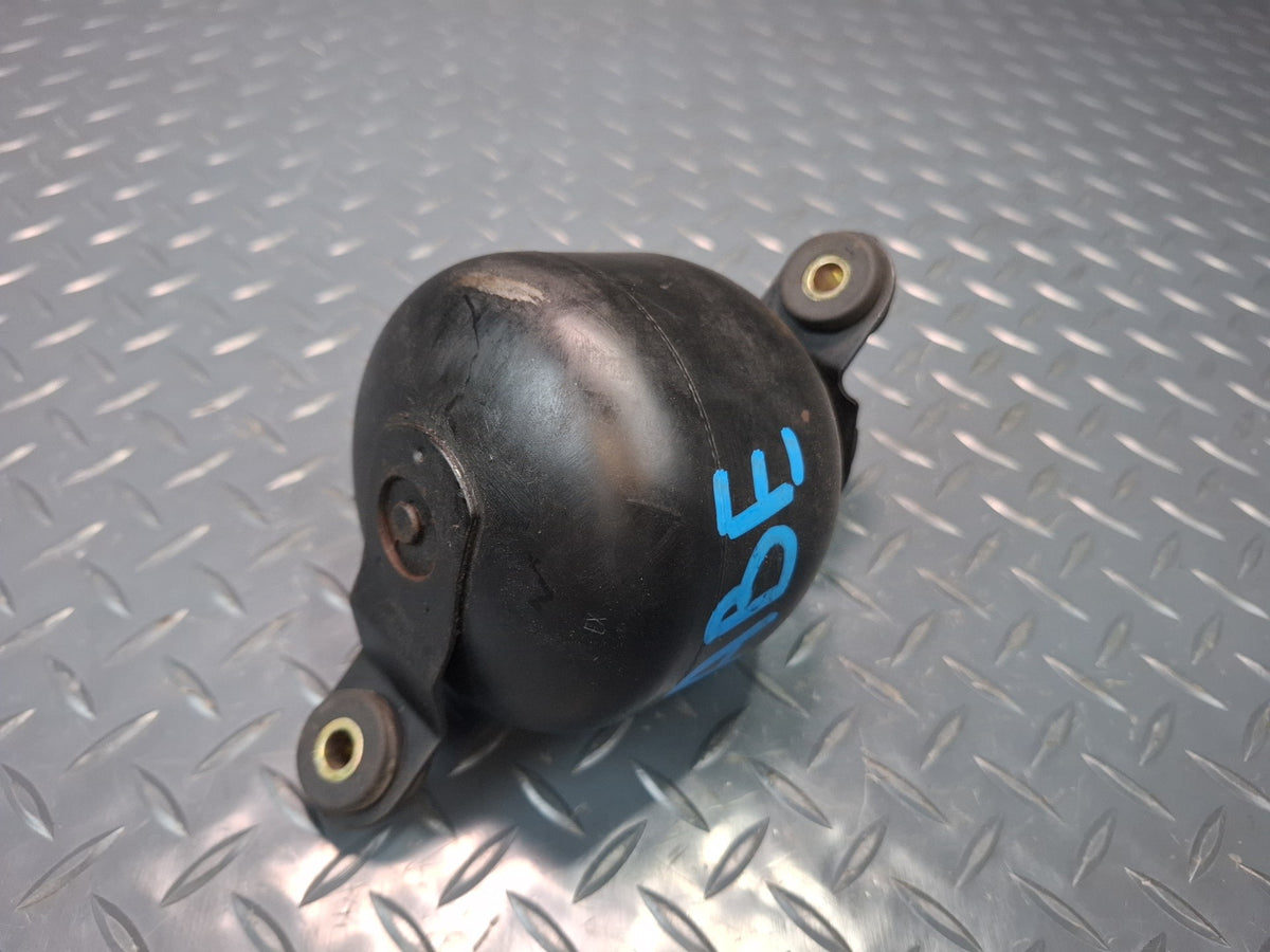 1994-1997 BMW E31 840Ci Brake Pressure Vacuum Accumulator 1162056