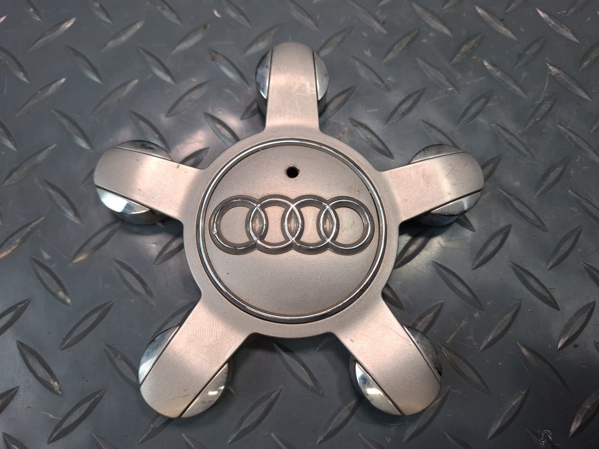 09-20 Audi A3 S3 8VS Set of 4 Wheel Hub Center Cap Cover 8R0601165 OEM