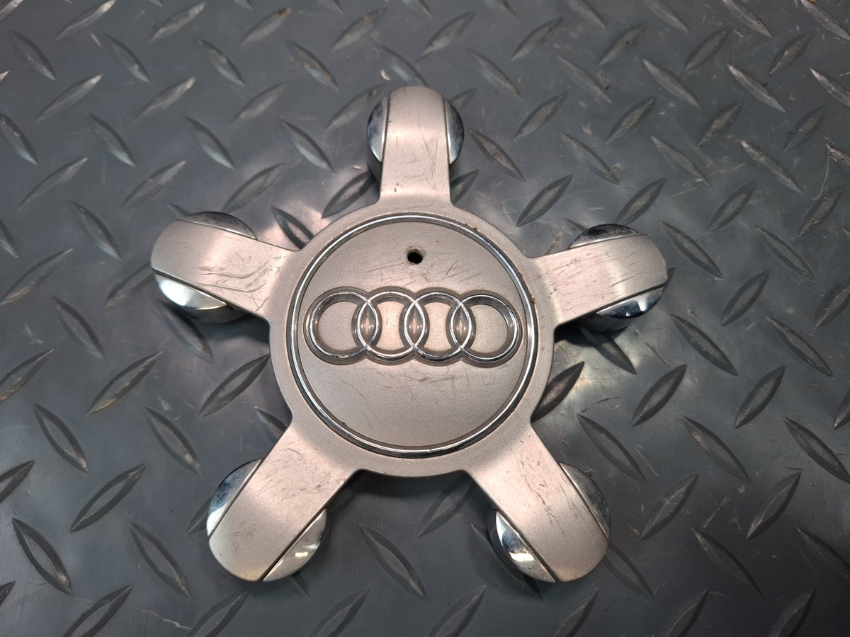 09-20 Audi A3 S3 8VS Set of 4 Wheel Hub Center Cap Cover 8R0601165 OEM