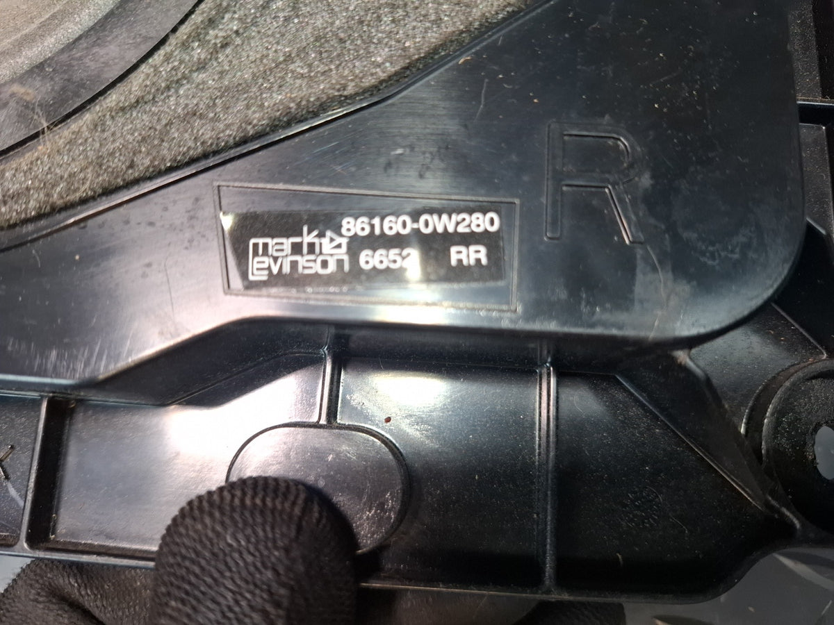 2003-2007 Lexus UZJ100L LX470 Rear Door Lower Mark Levinson Speaker Set of 2