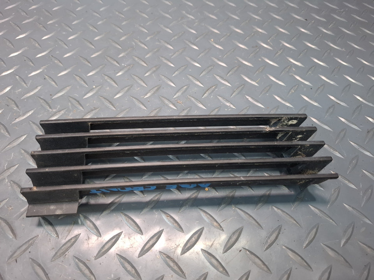 1994-1997 BMW E31 840Ci Front Left & Right Bumper Air Grille Insert Set of 2