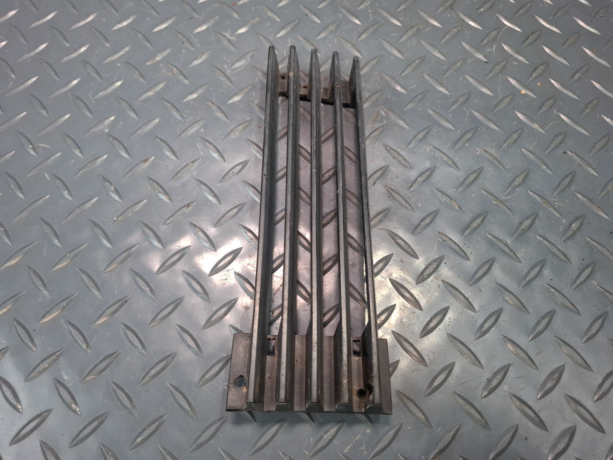 1994-1997 BMW E31 840Ci Front Left & Right Bumper Air Grille Insert Set of 2