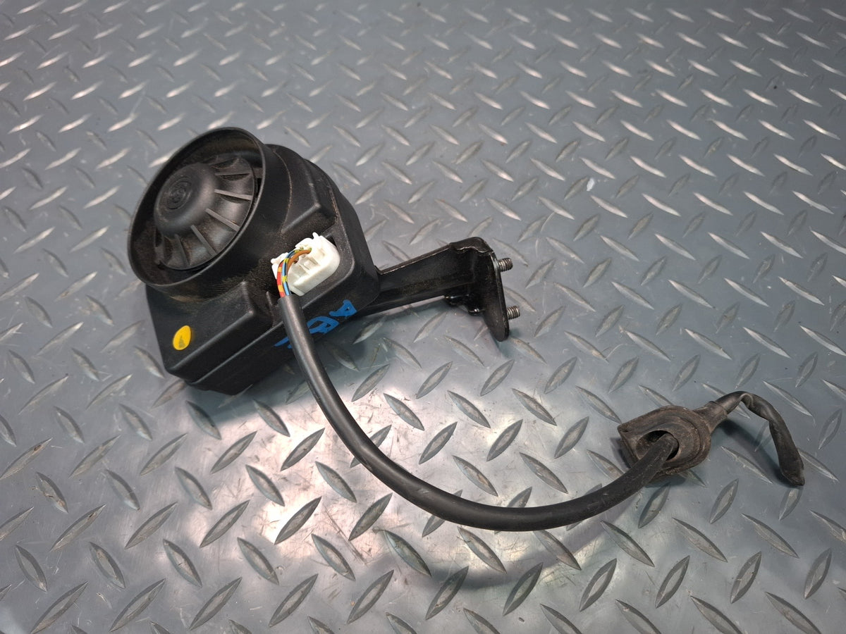 1994-1997 BMW E31 840Ci Anti Theft Alarm Horn Siren 8368267