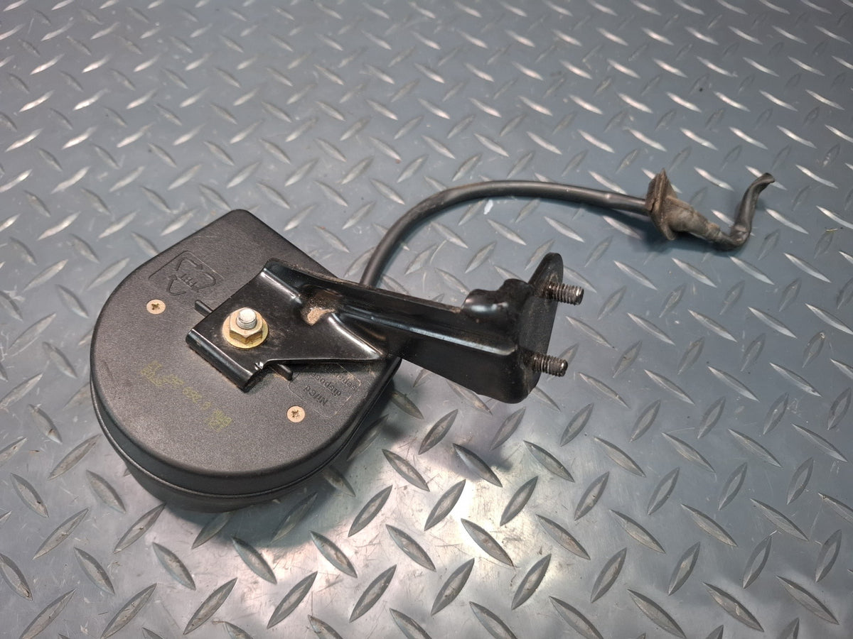 1994-1997 BMW E31 840Ci Anti Theft Alarm Horn Siren 8368267