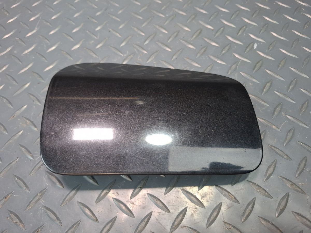 1994-1997 BMW E31 840Ci Fuel Tank Filler Door Lid Cover Black 1970450
