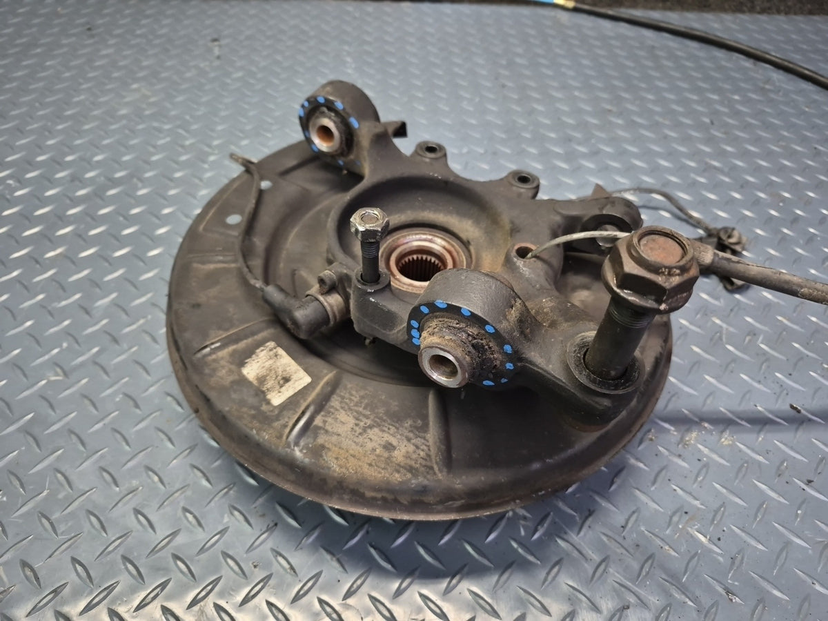 1994-1997 BMW E31 840Ci RWD Rear Left Knuckle Wheel Hub Bearing Damaged