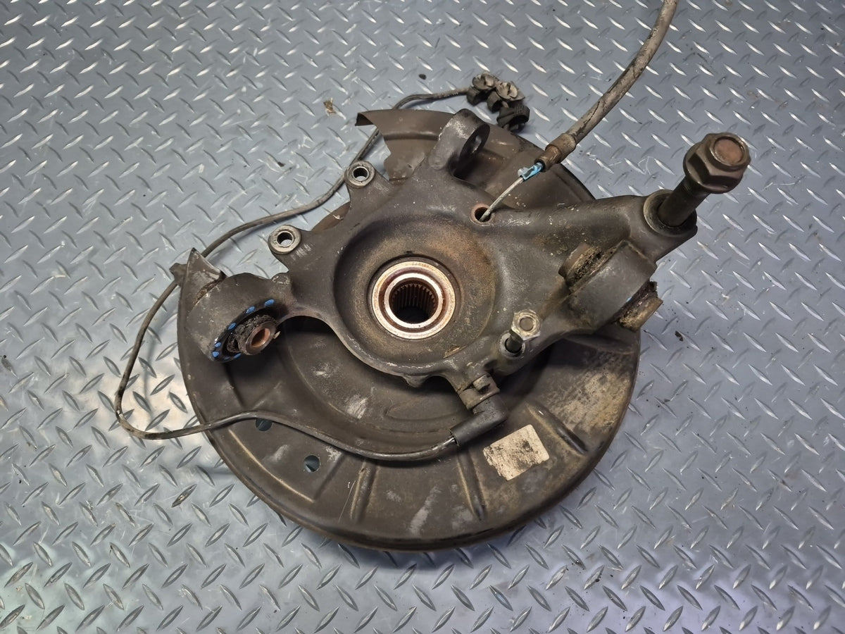 1994-1997 BMW E31 840Ci RWD Rear Left Knuckle Wheel Hub Bearing Damaged